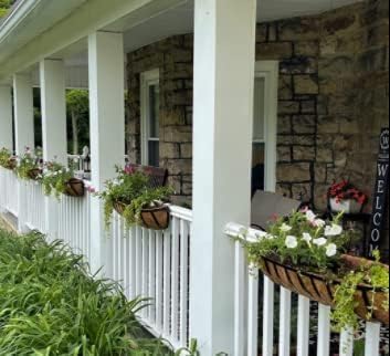 36 Inch Window Box Planters 2 Pack with Coco Liners, Rustproof Metal Hanging Flower Boxes for Outdoor Railing, Fence