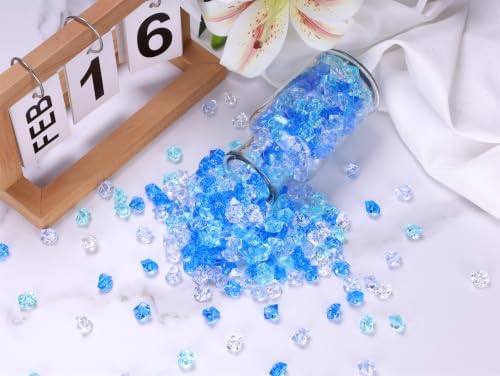 YATOJUZI 500PCS Acrylic Vase Filler Gradient Blue Decorations Bright Blue Fake Ice Cubes Crushed Rocks Plastic Diamonds Gems for DIY Party Centerpiece Table Scatter Display 0.5"