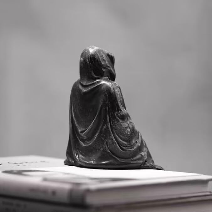 Grim Reaper Statue, Resin Gothic Throne Suriel Statue, Goth Acotar Bookshelf Decor Figurine Fantasy, Small Black Ghost Shelves Figure for Halloween Home Garden Sculpture (Death Sculpture)