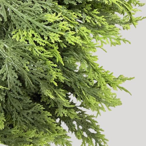 Thewe 15Ft Christmas Cedar Garland with Lights