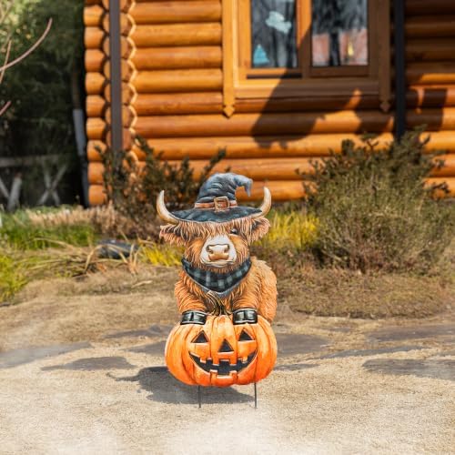 Glitzhome 30" Halloween Decorations Outdoor – Metal Highland Cow Yard Stake Wearing Witch Hat & Plaid Bandana, Handcrafted Iron Painted Lawn Ornament for Garden, Grave or Pathway