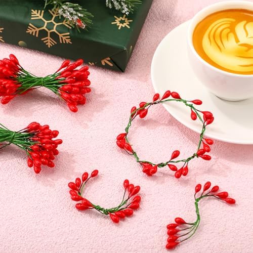 BBTO Pack of 400 Red Artificial Holly Berries, Christmas Fake Fruit Berries on 200 Wire Stems for Christmas Tree Decoration, Flower Wreath DIY Craft