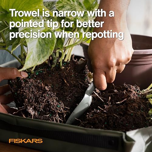 Fiskars 3-Piece House Plant Cultivating Tool Set for Indoor Gardening