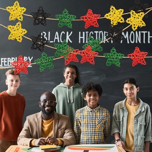 Lucleag 20Pcs Black Red Green Yellow Natural Rattan Star Ornament Vase Filler, African American Wicker Hanging Decor for Black History Month Juneteenth Kwanzaa Tree Home Table Decor Party Supplies