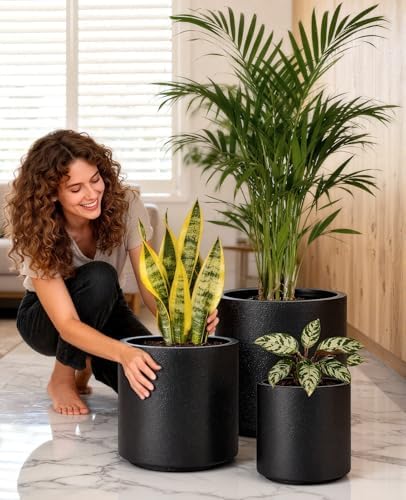 homenote 13.2/10.5/8.5 Inch Large Plastic Flower Pots with Drainage (3 Pcs)