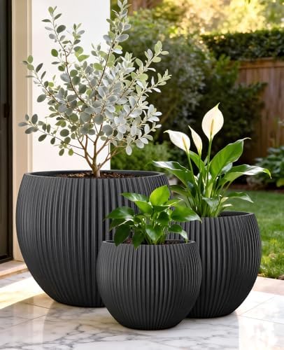 homenote 14.5/12/9.7 Inch Large Plastic Flower Pots with Drainage (3 Pcs)