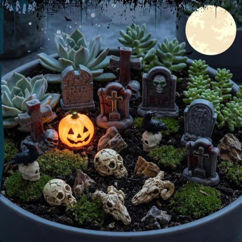 Suartus 30Pcs Halloween Miniatures Figurines, Mini Resin Tombstones Tiny Crow Animals Skull Head Figure Ornaments Halloween Garden Accessories for DIY Crafts Outdoor Home Village Graveyard Scene