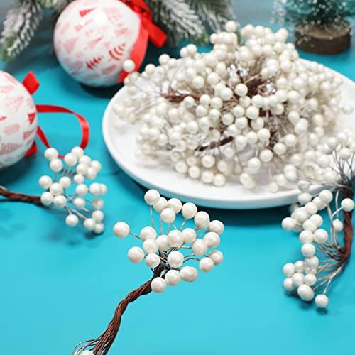 BBTO Artificial Holly Berries on Wire Stems, 250 Stems with 500 Pieces 8 mm Fake Berries for Christmas Tree Decorations Wreath Craft Use Wedding Party Favor (White)