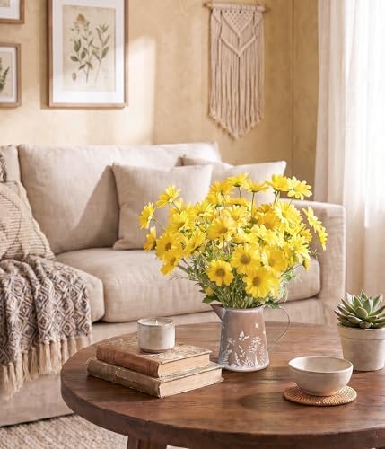Yoillione Farmhouse Metal Flower Vase, Rustic Clay Brown Jug Pitcher Mini Vase for Flowers, Shabby Chic Home Decor Small Vase, Gifts for Women