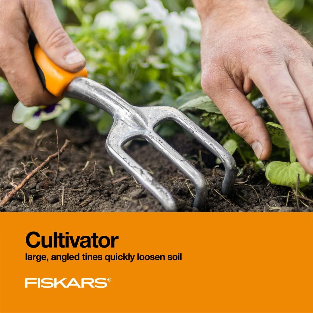 Fiskars 3-Piece Garden Hand Tools Set w/ Trowel, Transplanter & Cultivator
