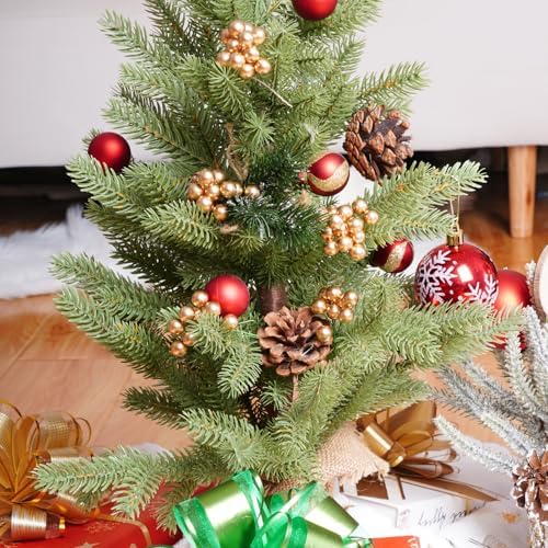 Lystaii 200pcs Artificial Holly Berries Mini 10 mm Christmas Fake Berries with Wire Stems Artificial Berry Fake Berry Stems Picks for Christmas Tree Decorations Wreath Party (Gold and Green Stems)