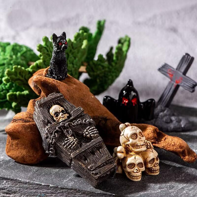 Tahonuss 19pcs Halloween Mini Figurines Creative Miniature Skull Heads Crow Tombstone Scene Ornaments Set Halloween Horror Village Collections Resin Crafts for Party Favors Fillers Tabletop Decor (A)