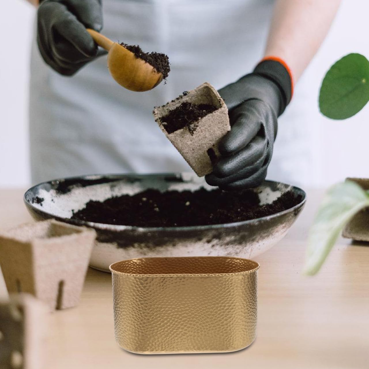 Cabilock Large Metal Wide-Mouth Flower Pot with Hammered Texture Decorative Iron Planter for Orchids and Indoor Plants