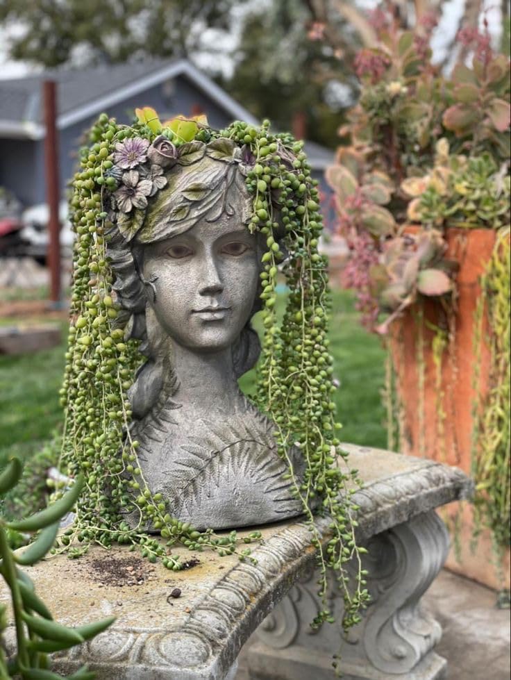 DiliComing Head-Planter Face-Planters Pot - 10 Inch Flower Pots Outdoor with Drainage Hole, Face Flower Pot Head