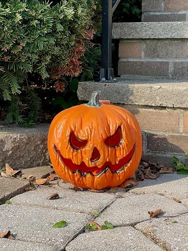 Eerie Light Up Pumpkin, 10"