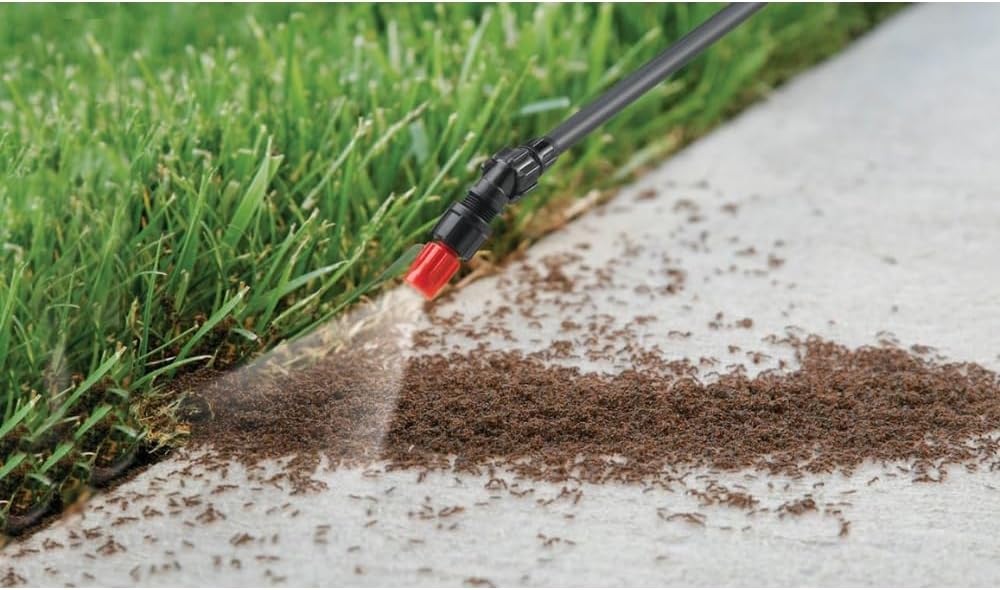 SOLO 430-1G 1-Gallon Handheld Sprayer with Viton® Seals in Key Locations | Viton® Seals Resist Harsh Chemicals.