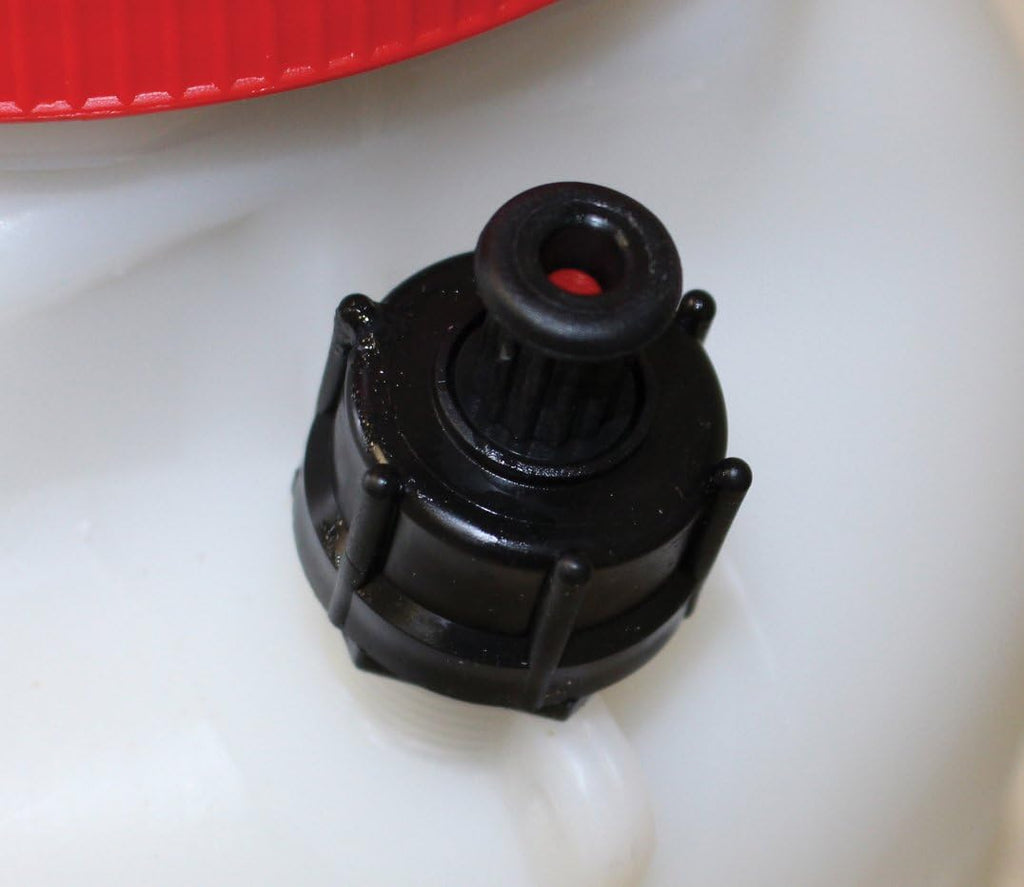 SOLO 456 2-Gallon Handheld Sprayer with Viton® Seals in Key Locations. Viton® Seals Resist Harsh Chemicals. Designed