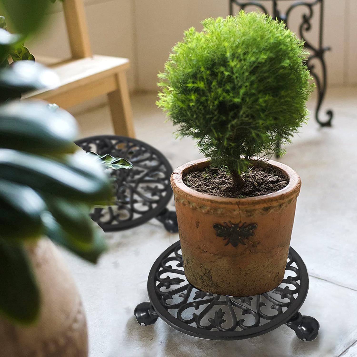 Fasmov Plant Caddy Cast Iron Plant Stand Plant Pallet Caddy Plant Pot with Heavy Duty Wheels Indoor Outdoor Planter