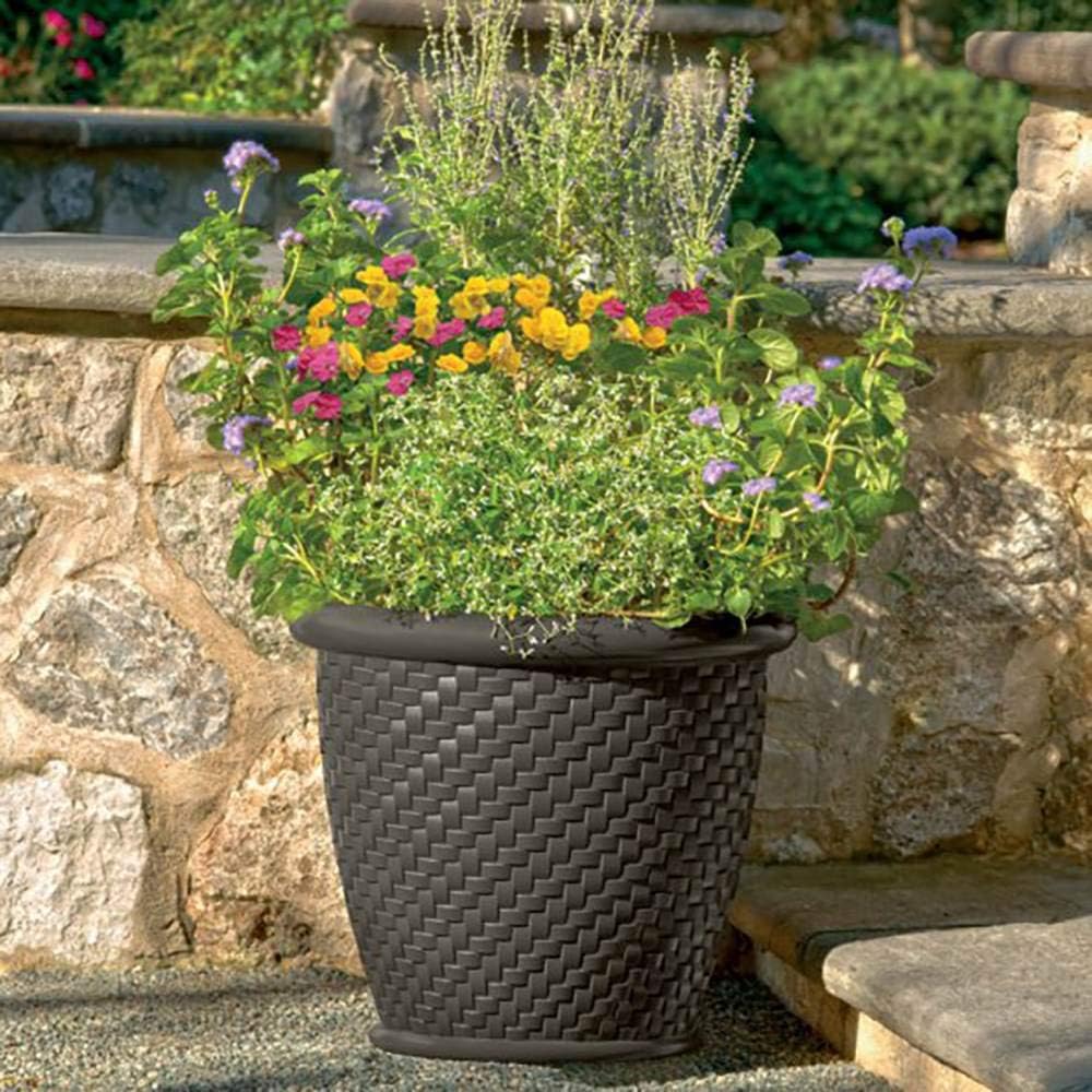 Suncast 18" x 16.5" Resin Planter - Lightweight Contemporary Flower Pot for Plants - Indoor and Outdoor Use, Home