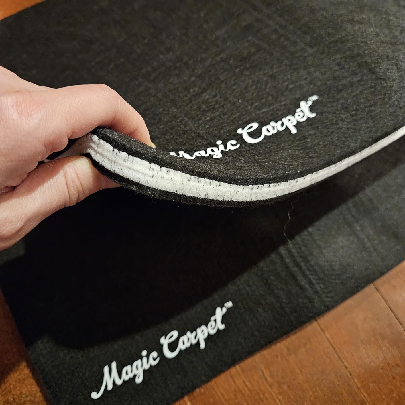 Magic Carpet® DIY Absorbent Work & Surface Protection Mat, XXL, 1-Pack | 26.75" x 44.75" | absorbs spills & cushions