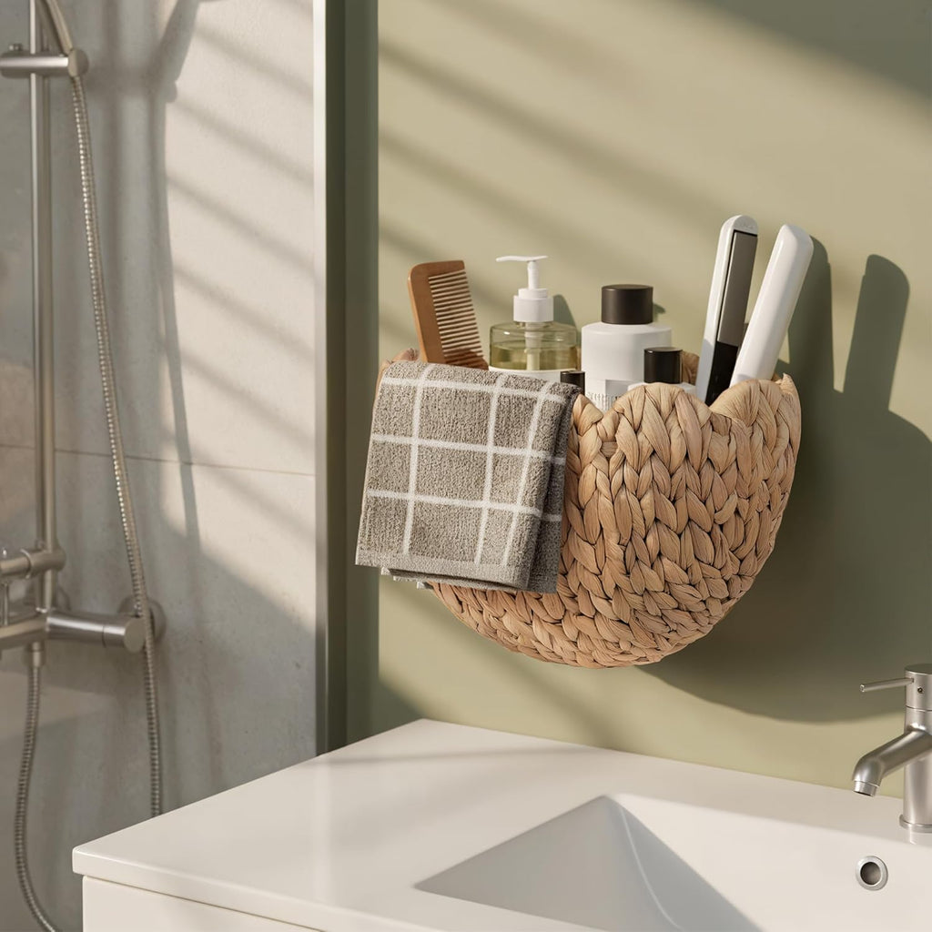 iEGrow Wicker Wall Basket, Scalloped Wall Basket Natural Water Hyacinth, Hanging Baskets for Organizing and Decor