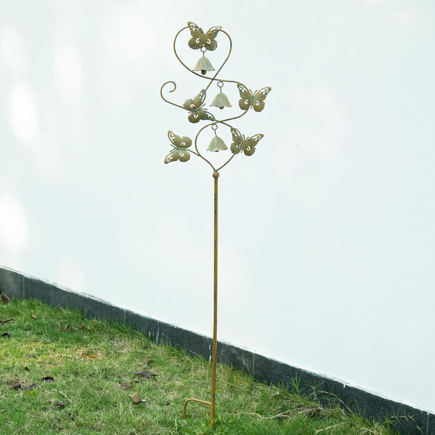 Butterflies Metal Garden Decor,Outdoor Decorative Garden Stakes with Bells | 47.6"H Butterfly Garden Stakes,Yard