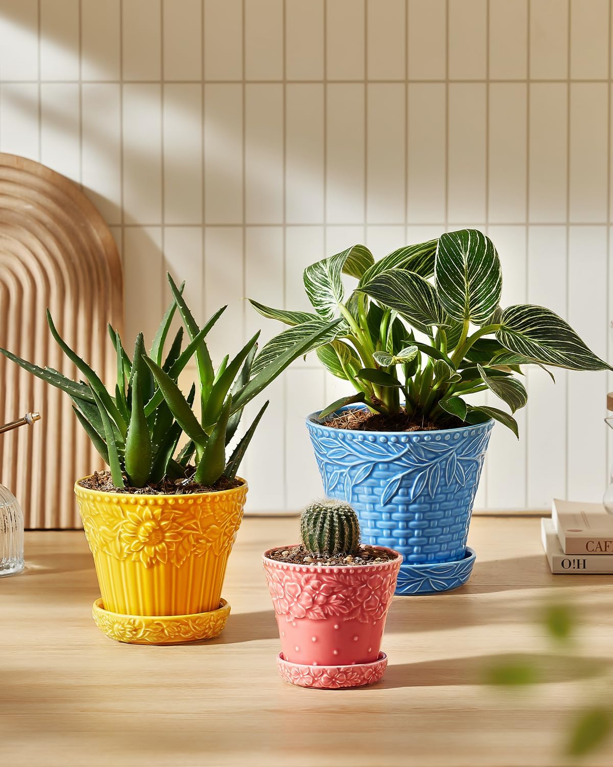 Metahom Ceramic Plant Pots, 4.9 Inch Flower Pots with Drainage Hole & Saucer, Colorful Planter Pots for Indoor Plants