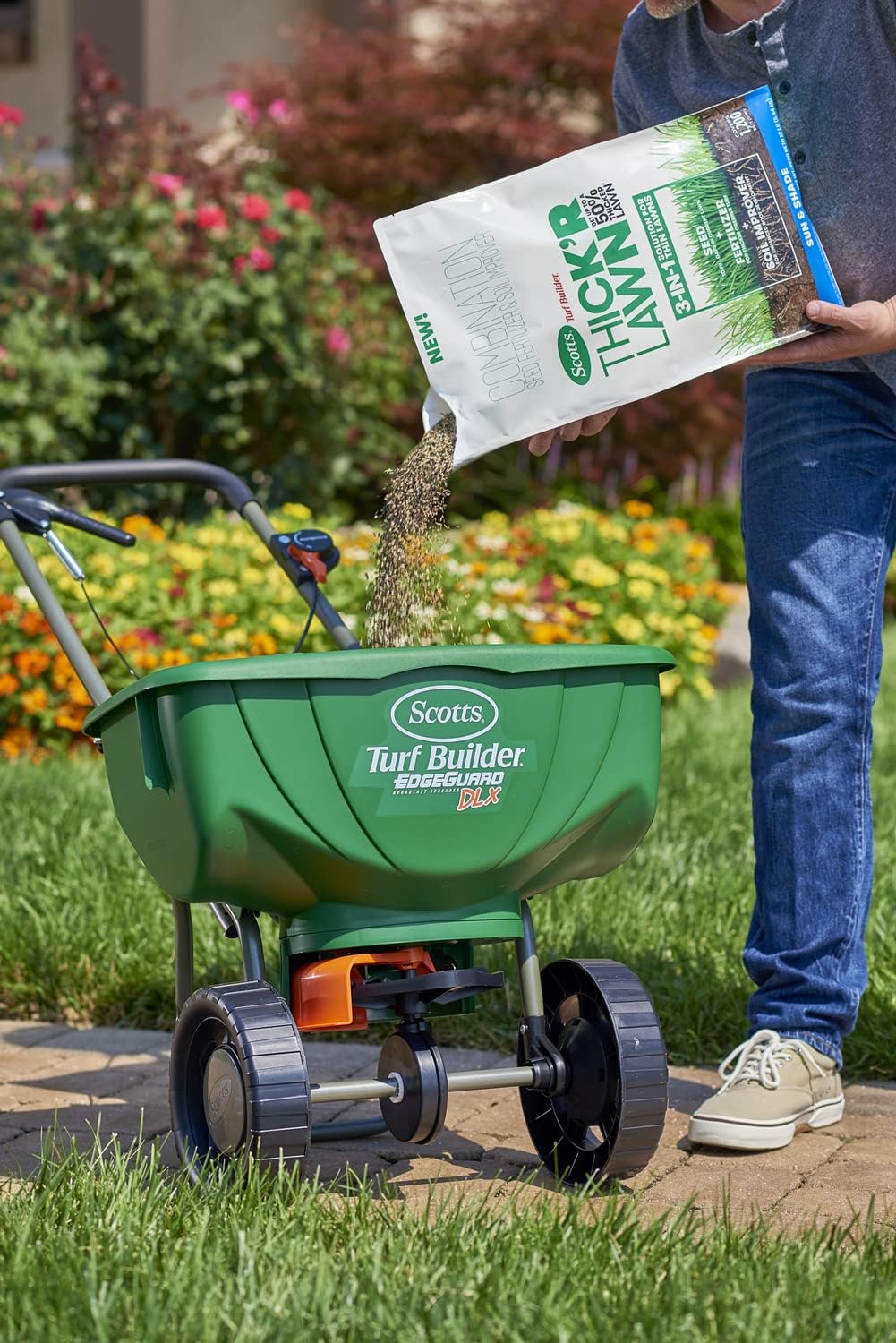 Scotts Turf Builder Thick'r Lawn Sun & Shade, 12 lbs., 12 lbs. (2-Pack) | Combination Seed, Fertilizer and Soil