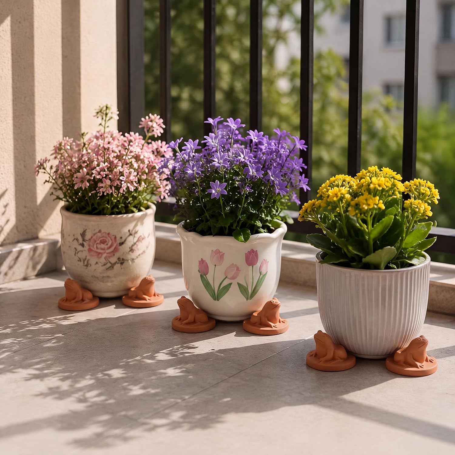 LemonRoad 12 Set Frog Pot Feet for Outdoor Planters, Terra Cotta Cement | 2.4" H, Animal Plant Pot Risers for 14"-20"