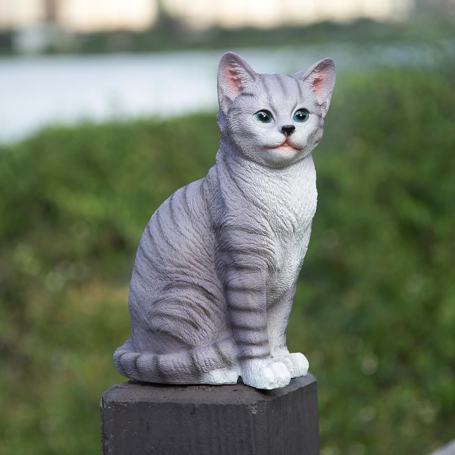 Outdoor cat Sculpture Garden Cat Statue, Gray Resin, 10.8 x 7 x 4.7 inches, Grey Kitten Statue Courtyard, Lawn, Yard