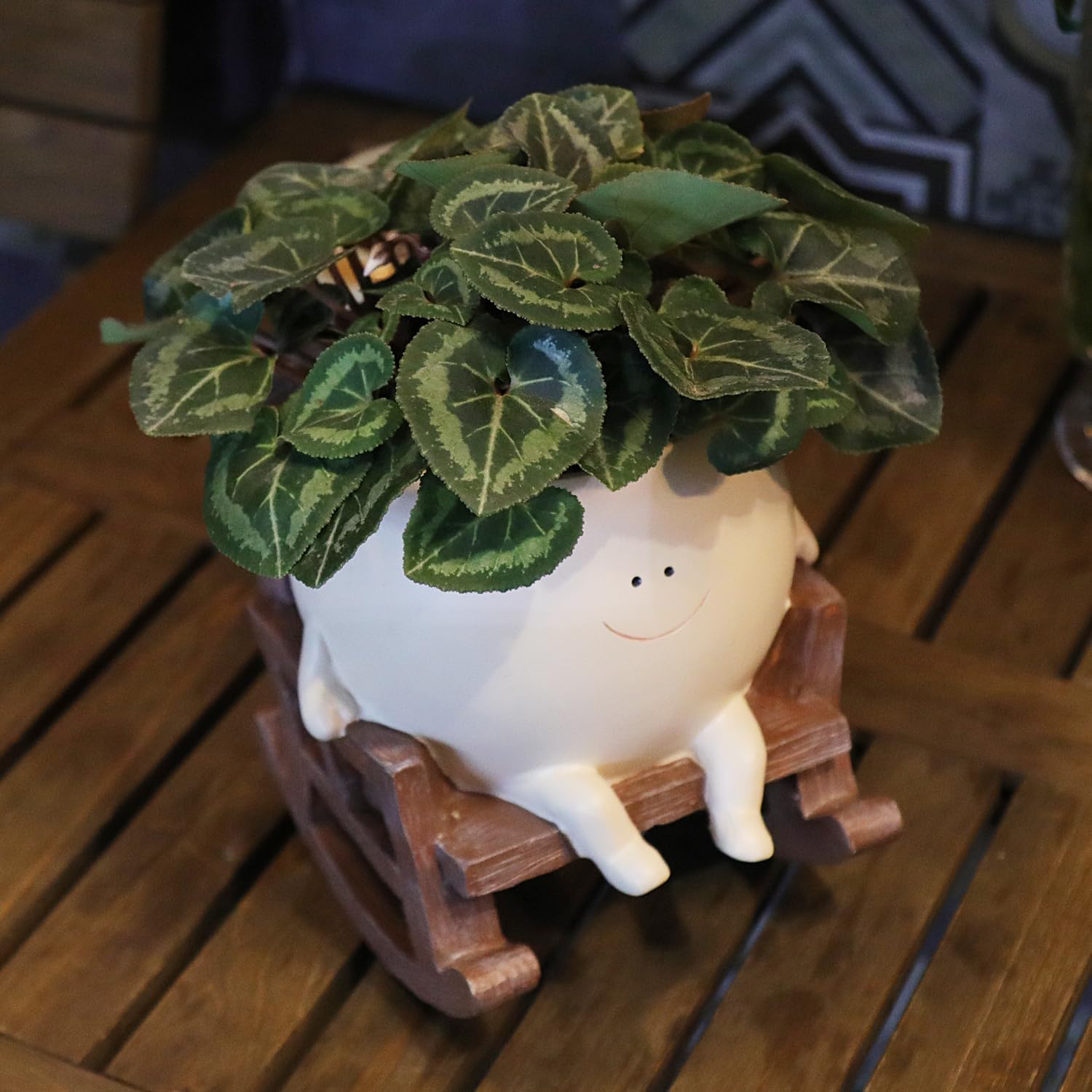 Smily Face Planter Pot Cute Resin Flower Head Planters for Indoor Outdoor Plants Unique Sitting Rocking Chairs