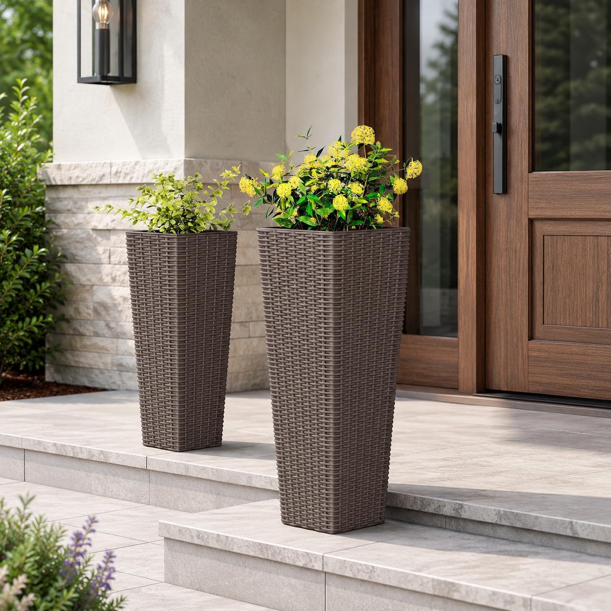 GIANTEX Planters for Outdoor Plants Set of 2, 32" & 24" Tall Tapered Plants | Inner Trays, Drainage Holes, Decorative