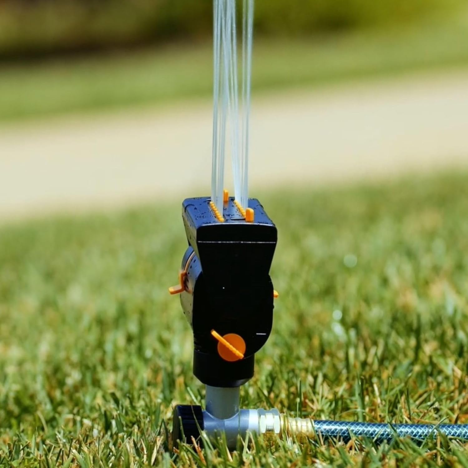 Melnor MiniMax Spike Sprinkler, 4000 Sq Ft: 360°, Flow, Width, Range Adjust