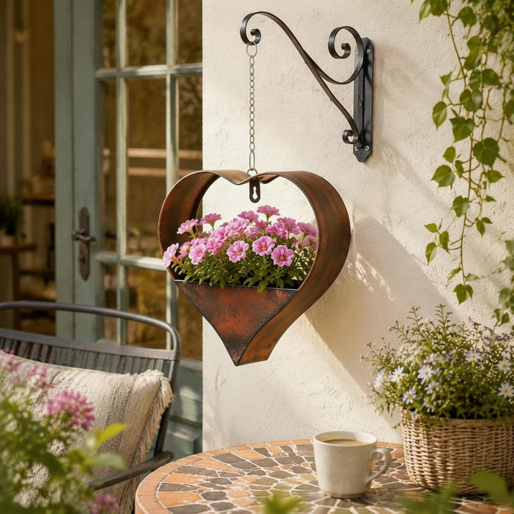 2 Pack Metal Plant Hangers Indoor and Outdoor Rustic Heart Shape Hanging Planters Holder Detachable Flower Pot with