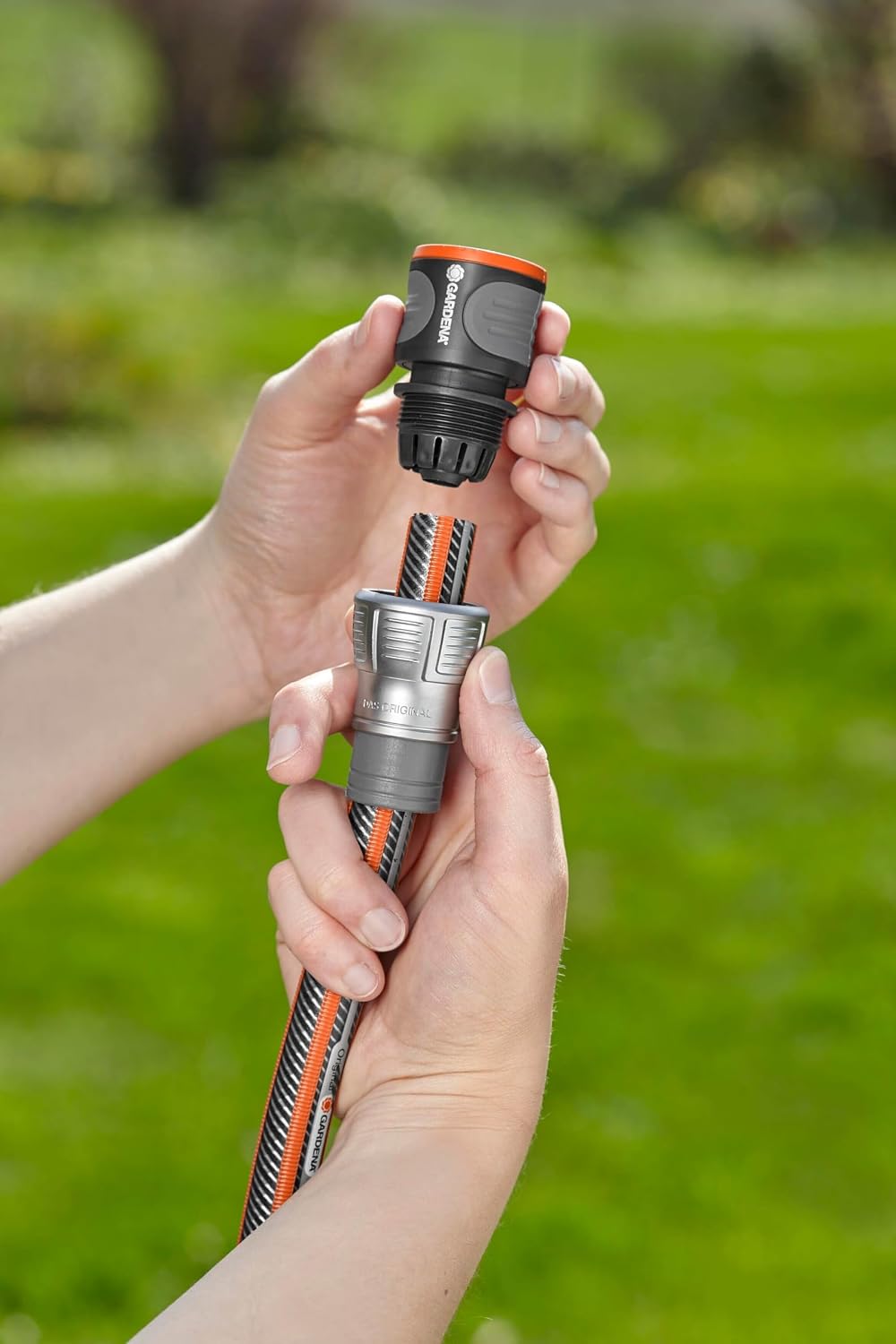 Gardena Premium Hose Connector, 13 mm (1/2 inch) - 15 mm (5/8 inch): Adapter for taps, Frost-Resistant, (18255-20)