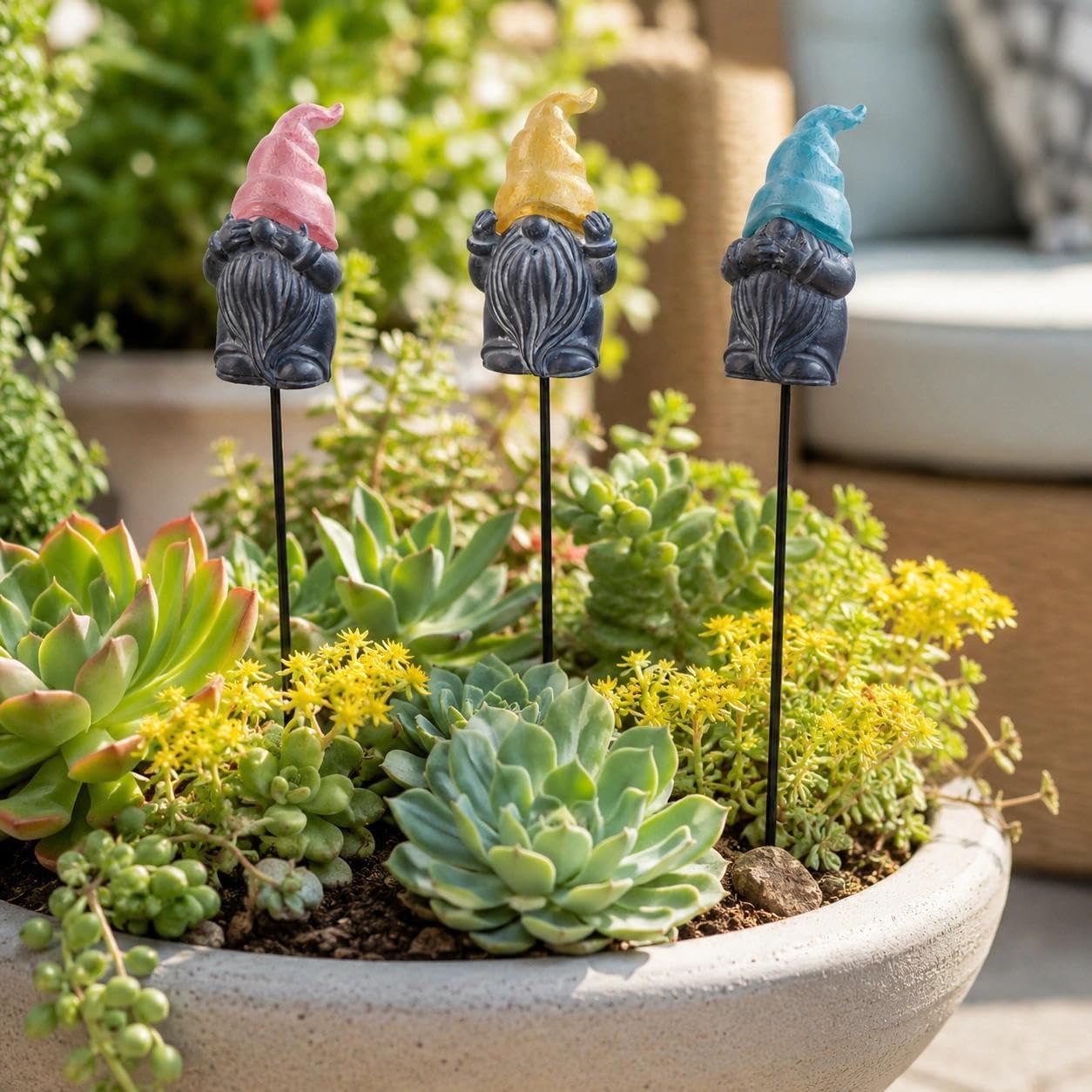 Set of 3 Gnome Garden Stakes, Cute Resin Garden Gnomes with Metal Stakes, Colorful Outdoor Yard Art Decor for Flower