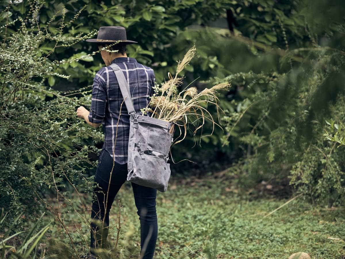 Barebones Harvesting and Gathering Bag - Foraging, Harvest and Fruit Picking Bag with Convertible Straps