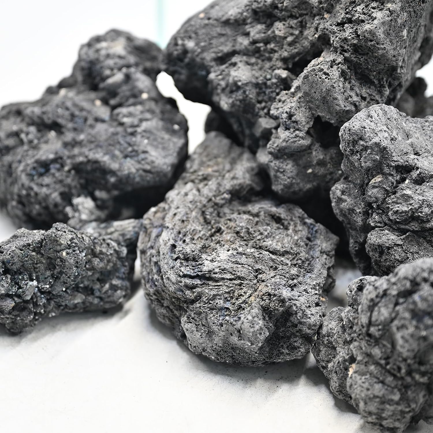 Volcanic Lava Rocks for Fish Tanks Bonsai Fire Pits Aquarium Rocks for Aquascaping,Terrariums,Bonsai,Garden Landscaping