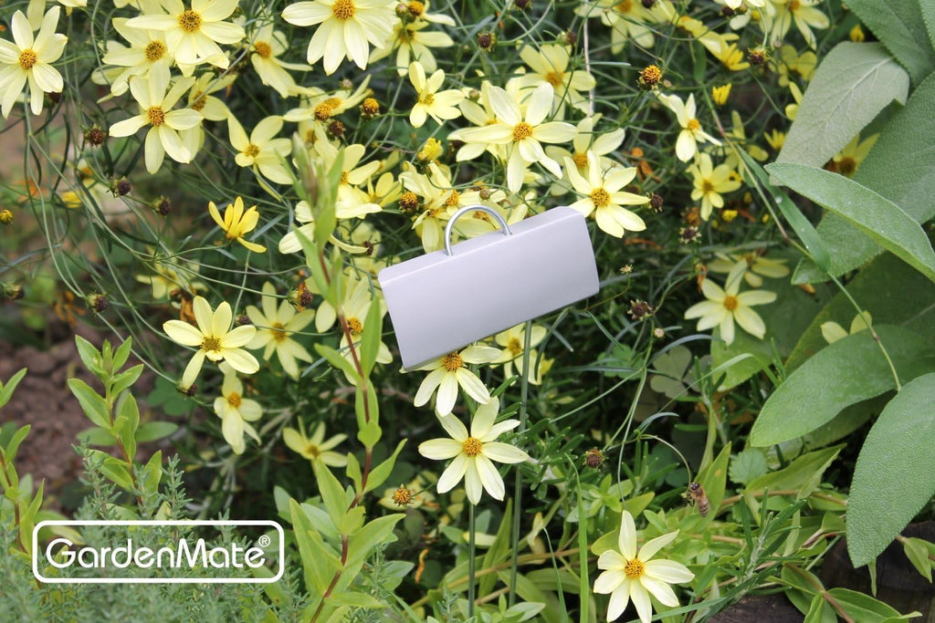 GardenMate 50-Pack Weatherproof Large Zinc Metal Plant Labels, Height 11.5", Label Area 3 1/2 x 1 1/4"