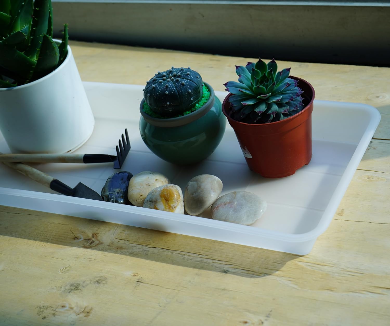 VUWEZ 2 Pack of Plastic Plant Tray Saucer Rectangular 17 18 inch, Planter Trays Saucers for Indoors Outdoor, Plant