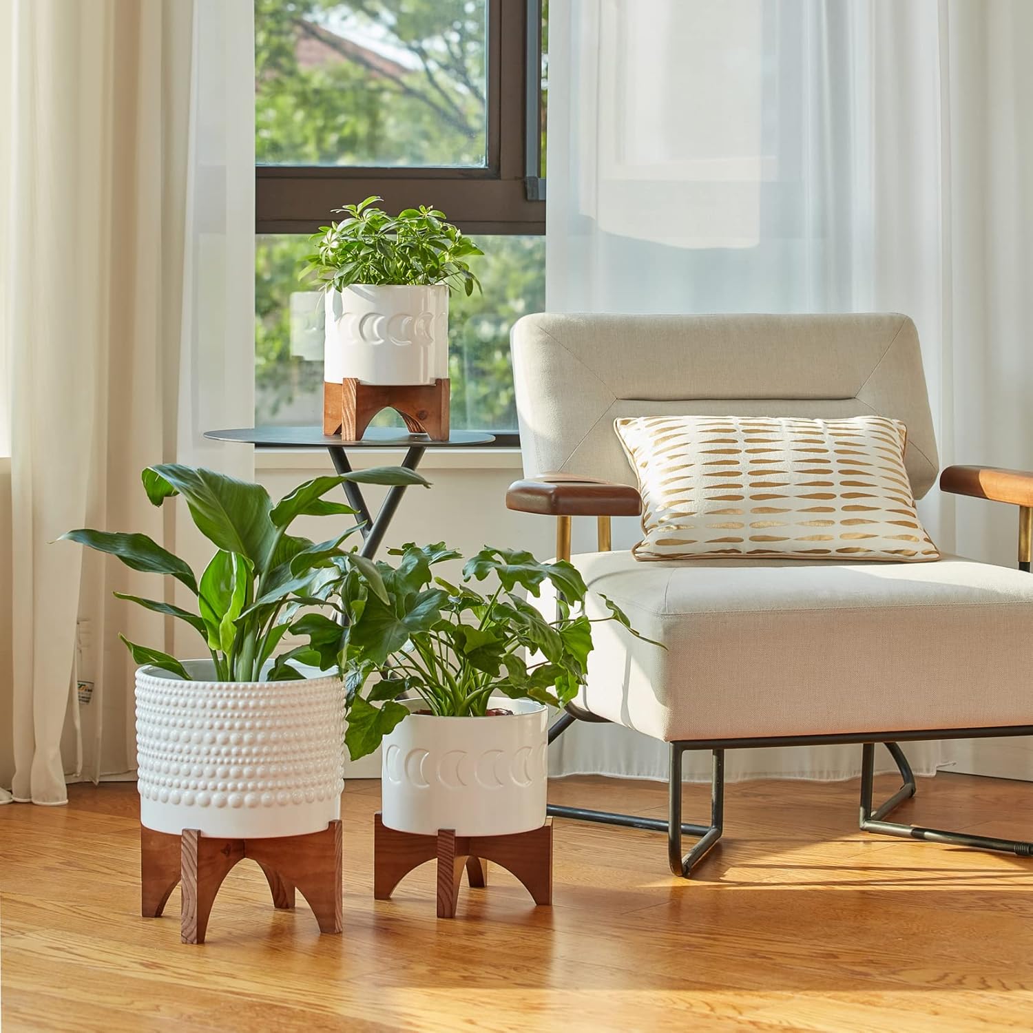 LA Jolie Muse Ceramic Pot for Plants, 8 Inch Indoor Planter with Stand | Hobnail Patterned Flower Pot with Wood Stand