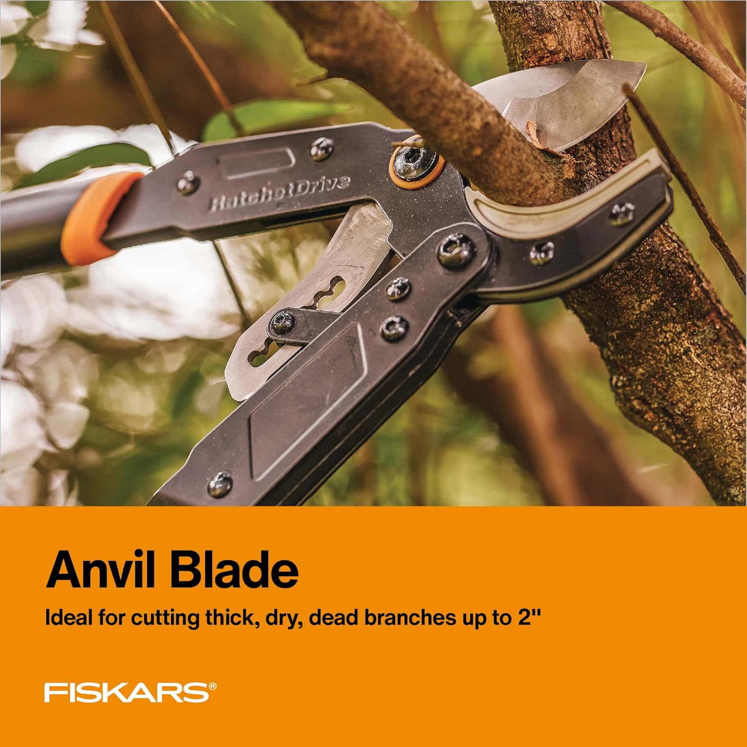 Fiskars 32" Ratchet Drive Garden Anvil Loppers, 2" Cut Capacity | Heavy-Duty Tree Trimmer for Thick, Dry, Dead