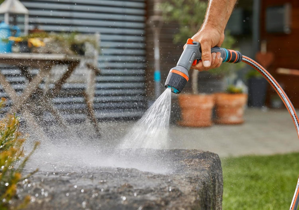 GARDENA Comfort Cleaning Nozzle eco Pulse: Spray nozzle for high-performance, water-saving cleaning with lock and frost