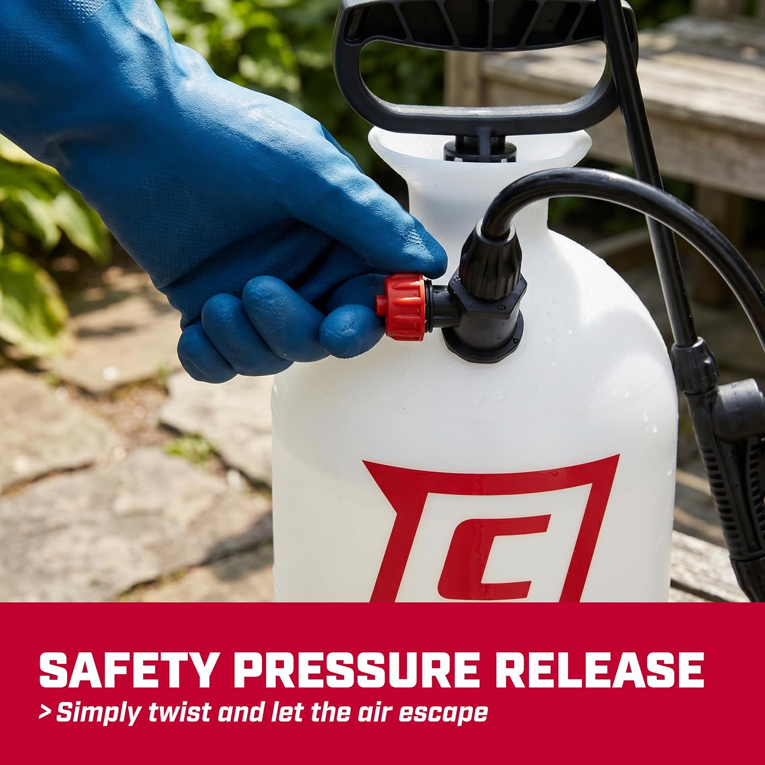 Chapin 1-Gallon Bleach Pump Sprayer, Resistant Seals for Cleaning | Chemical-resistant tank and seals; for mold