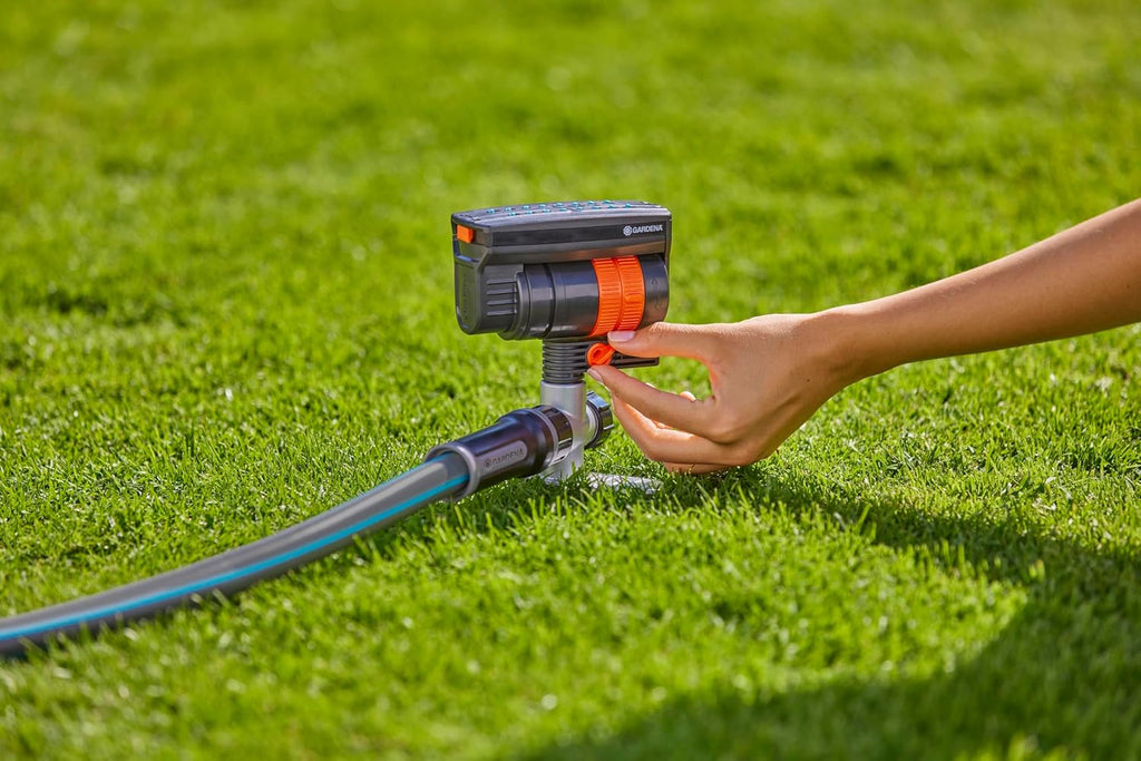 GARDENA 20575 | Up to 2300 sq ft - ZoomMaxx Adjustable Oscillating Sprinkler on Metal Step Spike for Watering Large