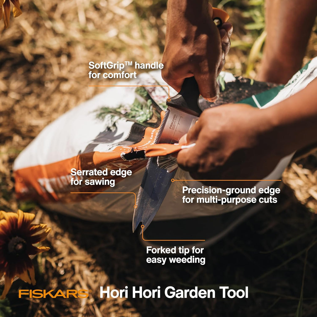 Fiskars Hori Hori Garden Knife with Sheath, Heavy Duty Gardening Hand Tool | Multi-Purpose Gardening Tool for Weeding