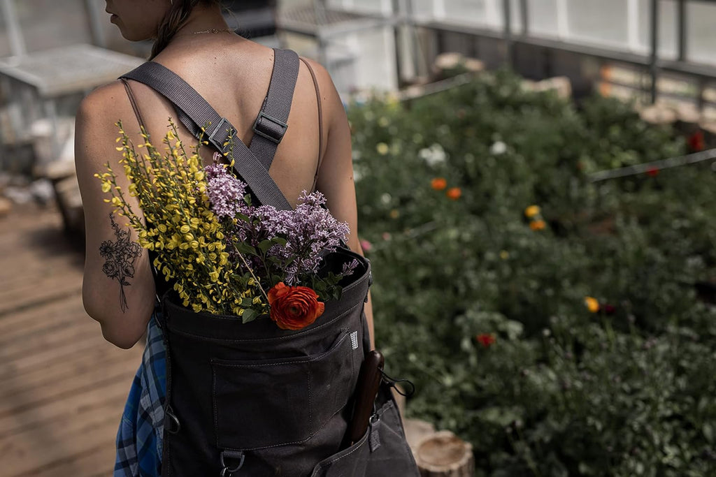 Barebones Harvesting and Gathering Bag - Foraging, Harvest and Fruit Picking Bag with Convertible Straps