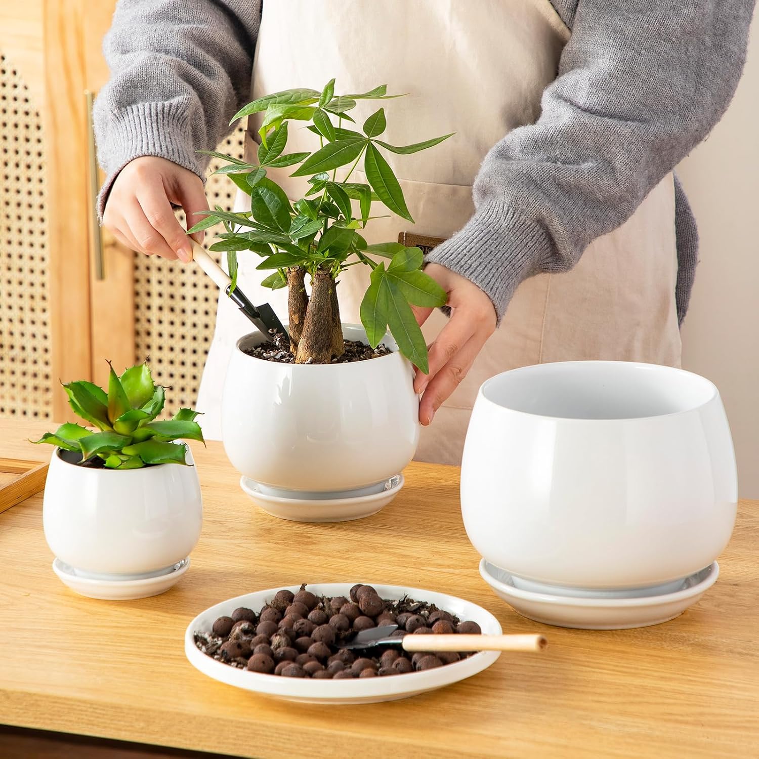 vancasso 3-Pack Ceramic Plant Pots, 3.7/4.8/6.2 Inch Indoor Planters with Saucers & Drainage Hole Planter pots for