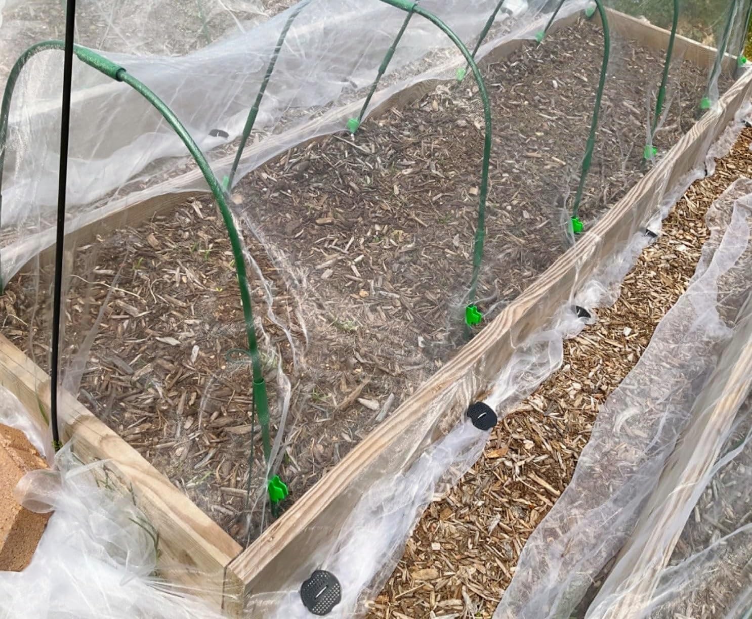 4 Inch 100 PCS Galvanized Landscape Staples with 100 PCS Gaskets, Landscape Fabric Pins Stakes Lawn Ground Cover Graden