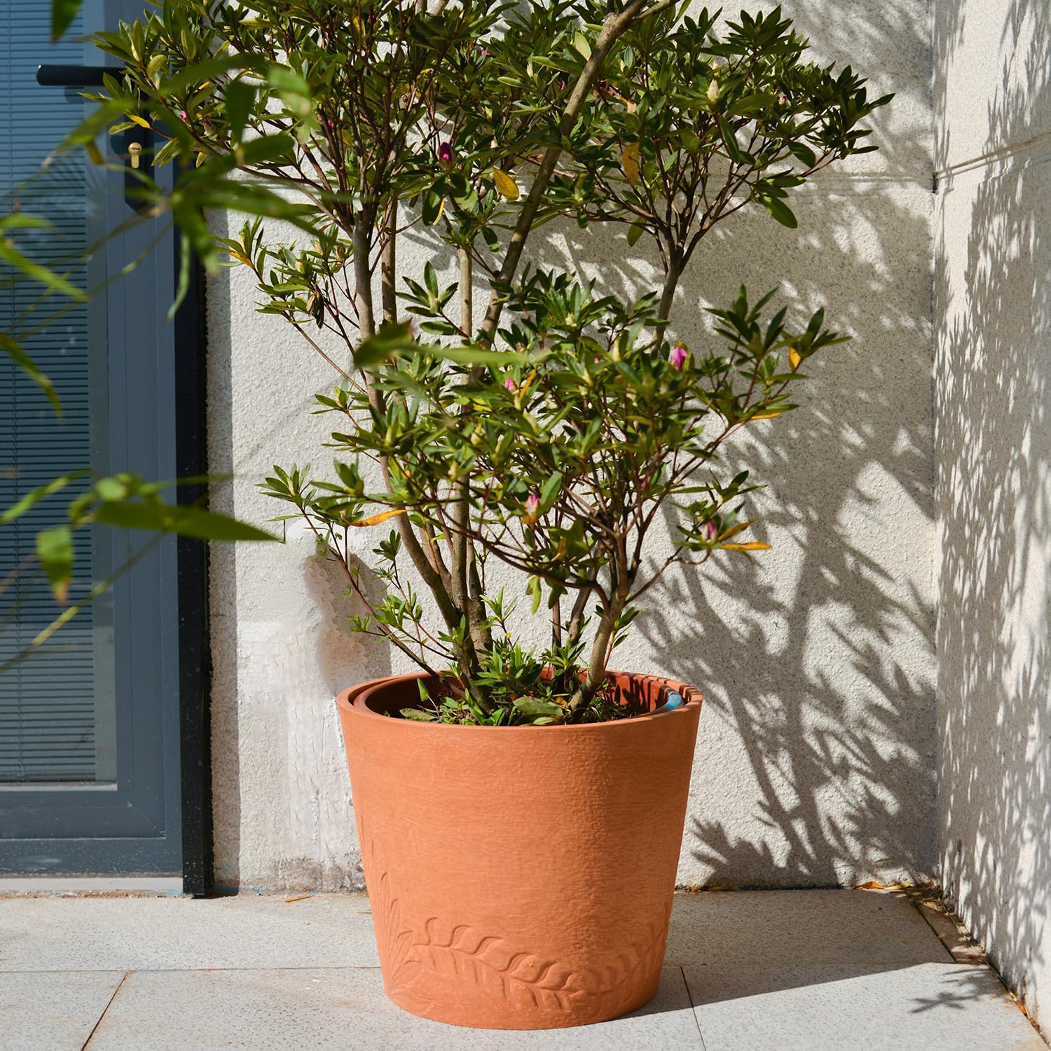 GreenShip 15 inch Large Planters for Outdoor Plants, Set of 2 | 7 gal, Large Indoor Planter, Recycled Resin & Stone